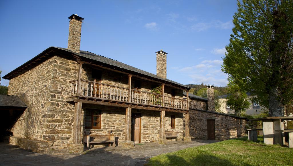 Gasthaus Casa Bouza Becerreá Exterior foto